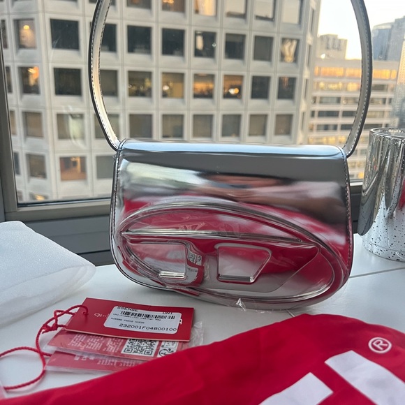 Diesel 1 DR Bag  - Silver - Picture 2 of 6